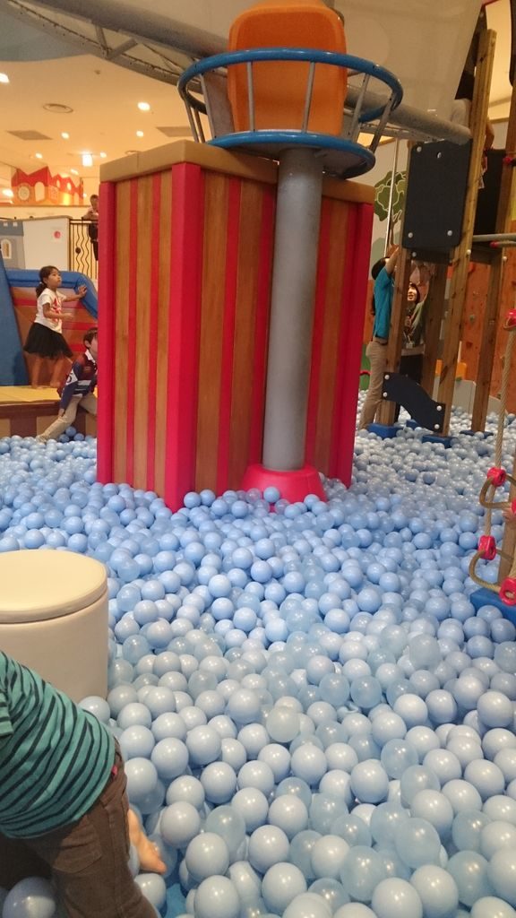 アソボ~ノ 雨 混雑