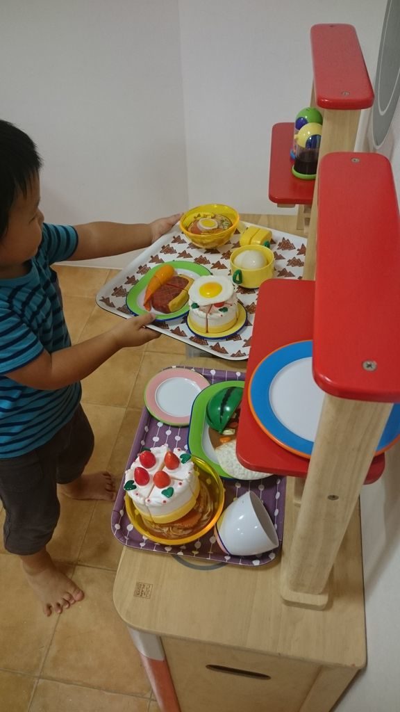 アソボ~ノ 雨 混雑