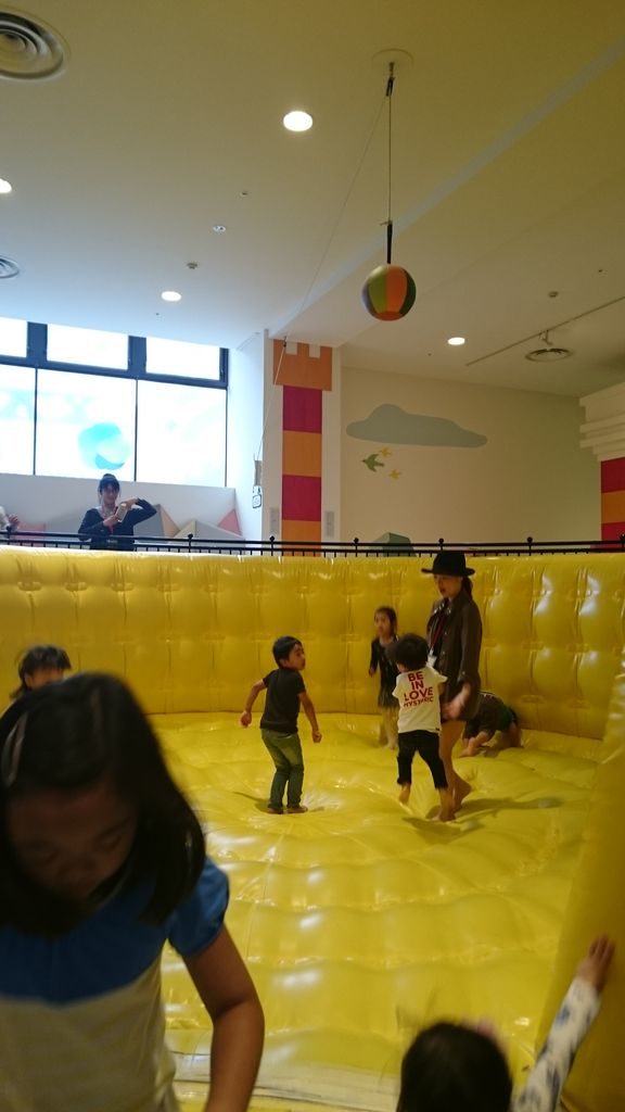 アソボ~ノ 雨 混雑