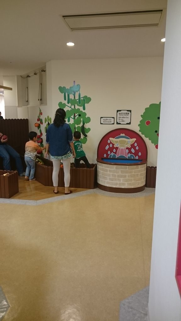 アソボ~ノ 雨 混雑