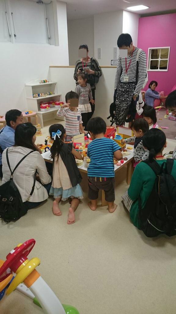 アソボ~ノ 雨 混雑