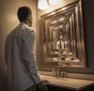 鏡を見て、あなたは何を見ますか?~Privilege is invisible when you have it.~