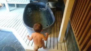 自分の功績を称えたり、幸せを噛みしめたり、自己満足に浸ったり