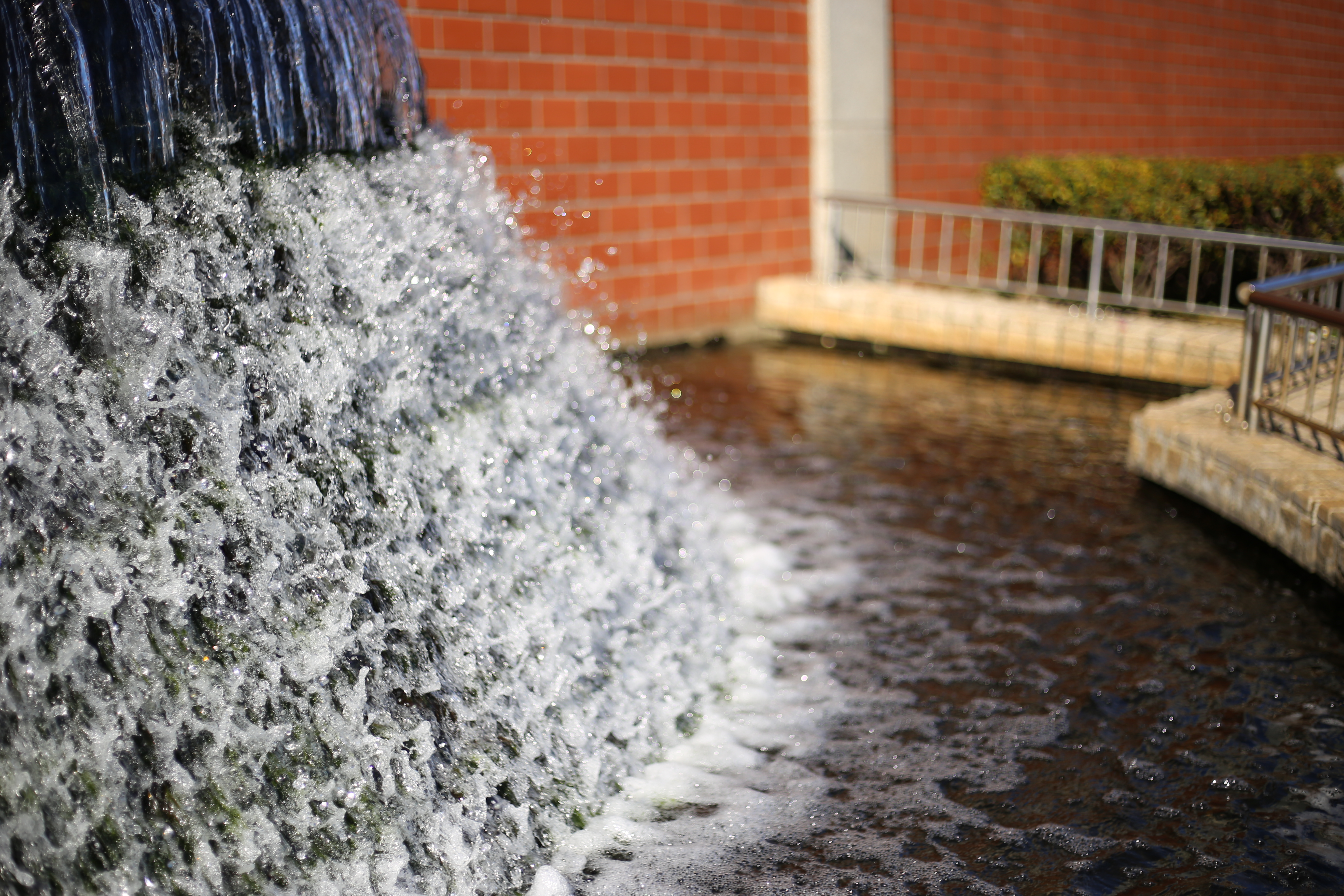 暑くなったら子供は水で遊ばせるに限る！！6月でも水遊びできる公園②【墨田区】大横川親水公園