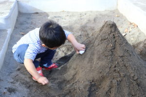 ああでもない、こうでもない、という試行錯誤が人を賢くする