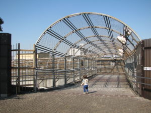 【お返し】がしたくて、つい【家】を買ってしまうところでした…アブナイアブナイ