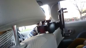 とうとう買ってしまった　車での移動中用・・・でも私が子供の時はこんなもんなかったのに