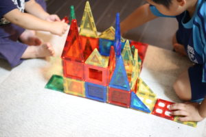 【マグビルド】やっぱりブロック系オモチャは息が長い！４＆２歳児に