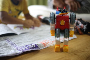 そう簡単に誕生日プレゼントはもらえません！5歳児の宝探し