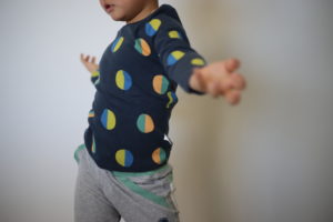 この違和感　理不尽をひとつずつ潰していきたい　まずは子供服