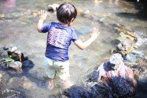 川遊び初挑戦 意外にハードルが高い お父さんがたまに連れて行ってくれたな