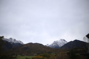 キャンプ　家族で行くのと、友達と行くの。