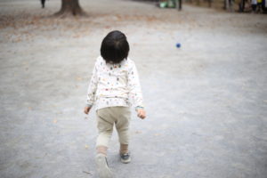 『子育て罰』のある国ニッポンで子供を育てながら幸福になるためには